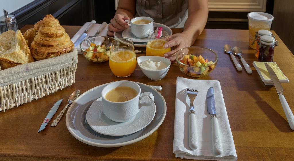 La Parenthese Du Rond Royal Acomodação com café da manhã Compiègne Exterior foto